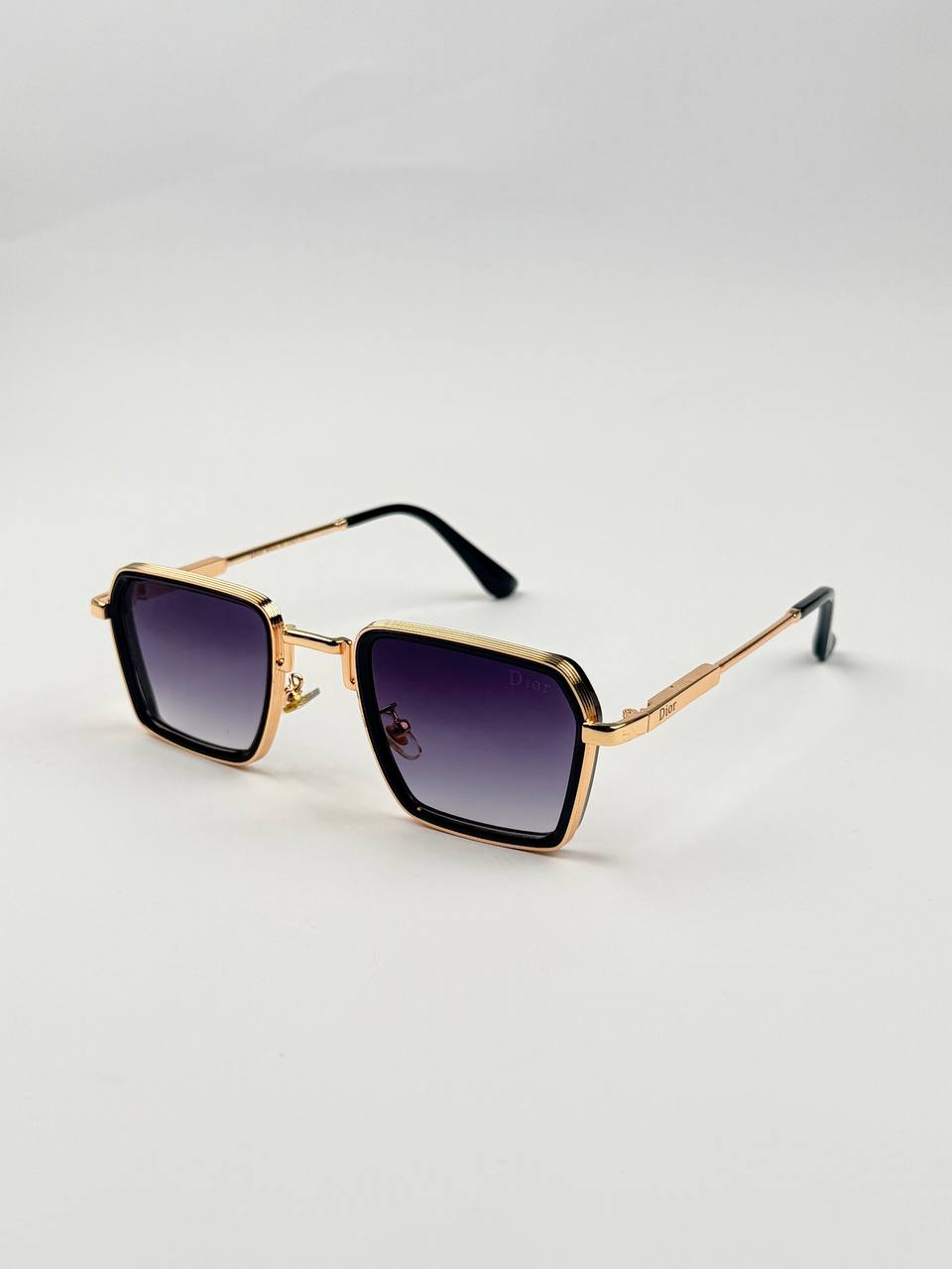 Dior Metal
