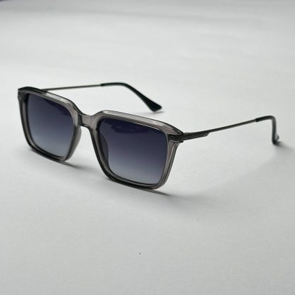 PRADA - Image 3